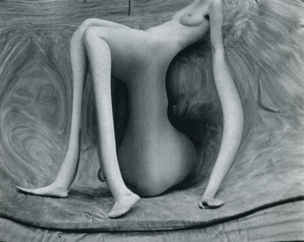 Distorsion n°141 © André Kertész.